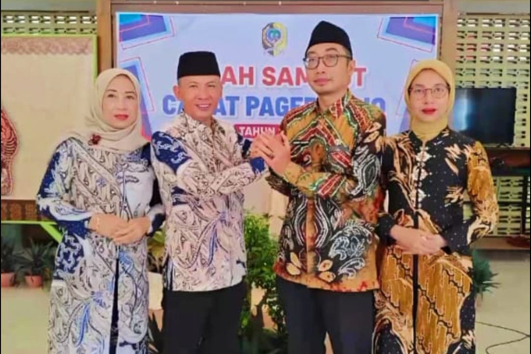 Setiyono meninggalkan kursi Camat Pagerwojo dan digantikan Wahyu Yuniarko.