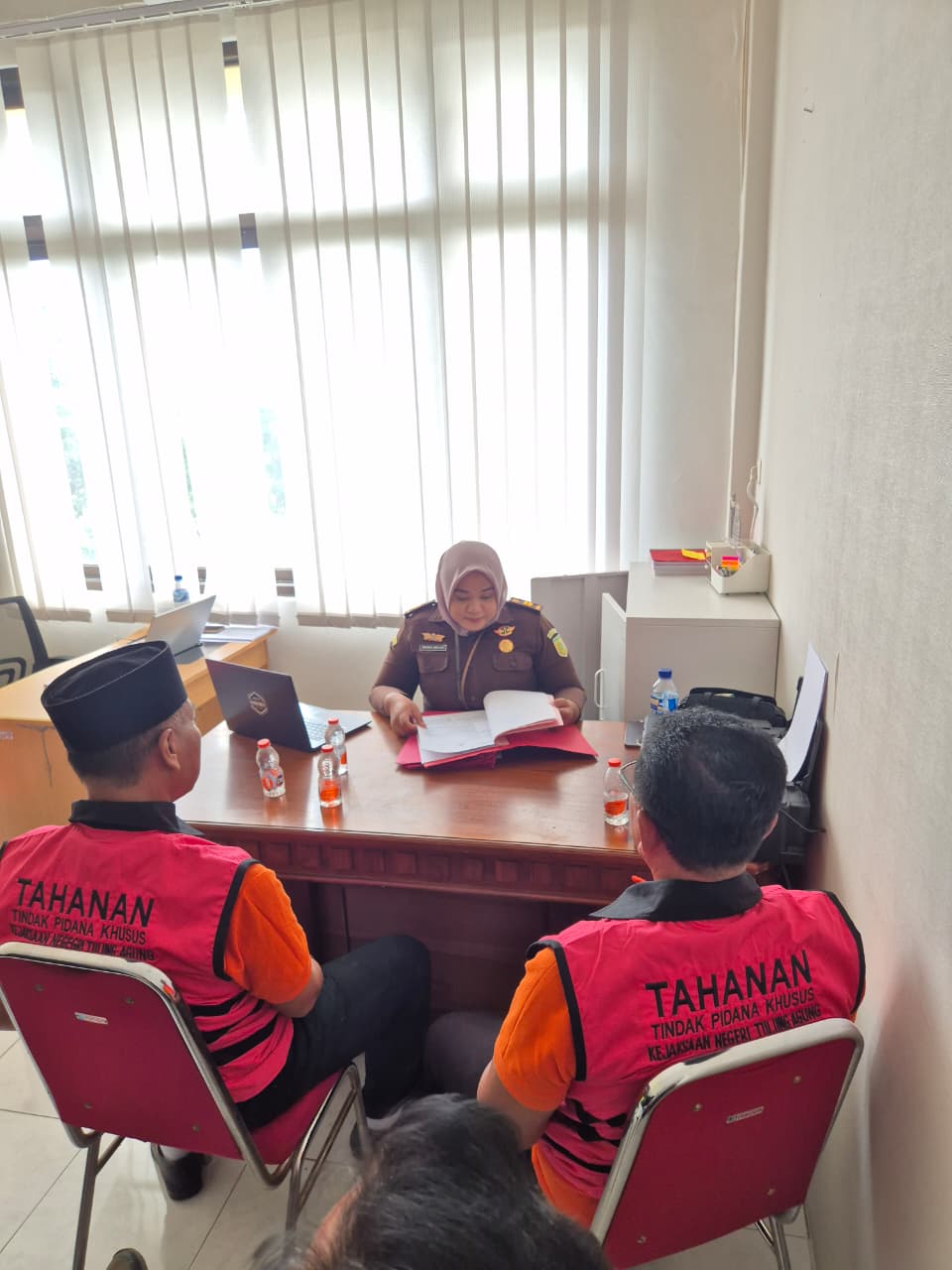Para tahanan tindak pidana korupsi di Desa Tanggung