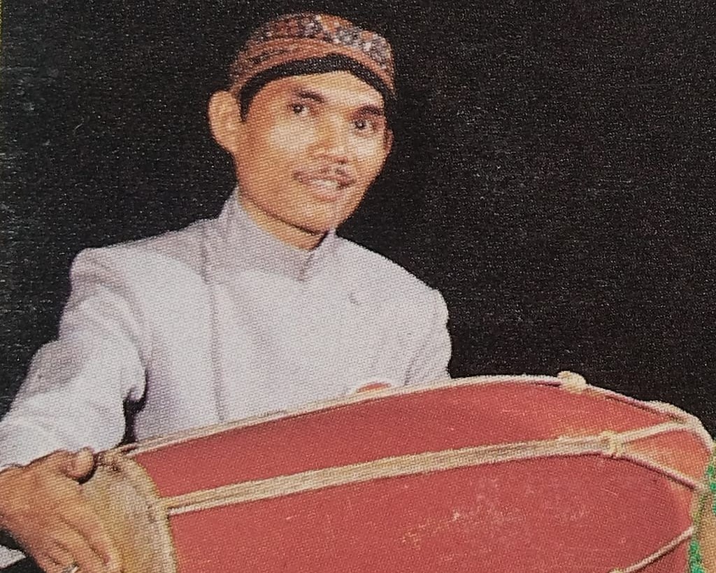 Sosok Yono Prawito yang menjadi seniman Tayub Tulungagungan yang cukup diperhitungkan pada zamannya.