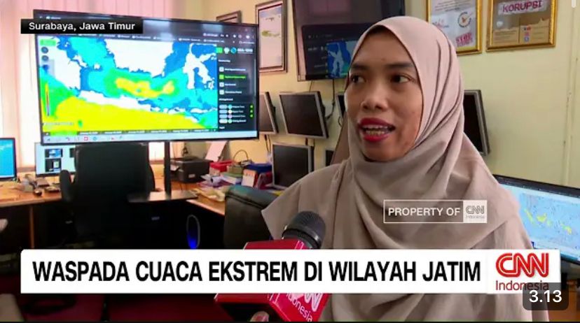 Cuaca ekstrem Jawa Timur diprediksi 10 hari ke depan. BMKG peringatkan hujan lebat, angin kencang, dan gelombang tinggi di atas 1,5 meter.