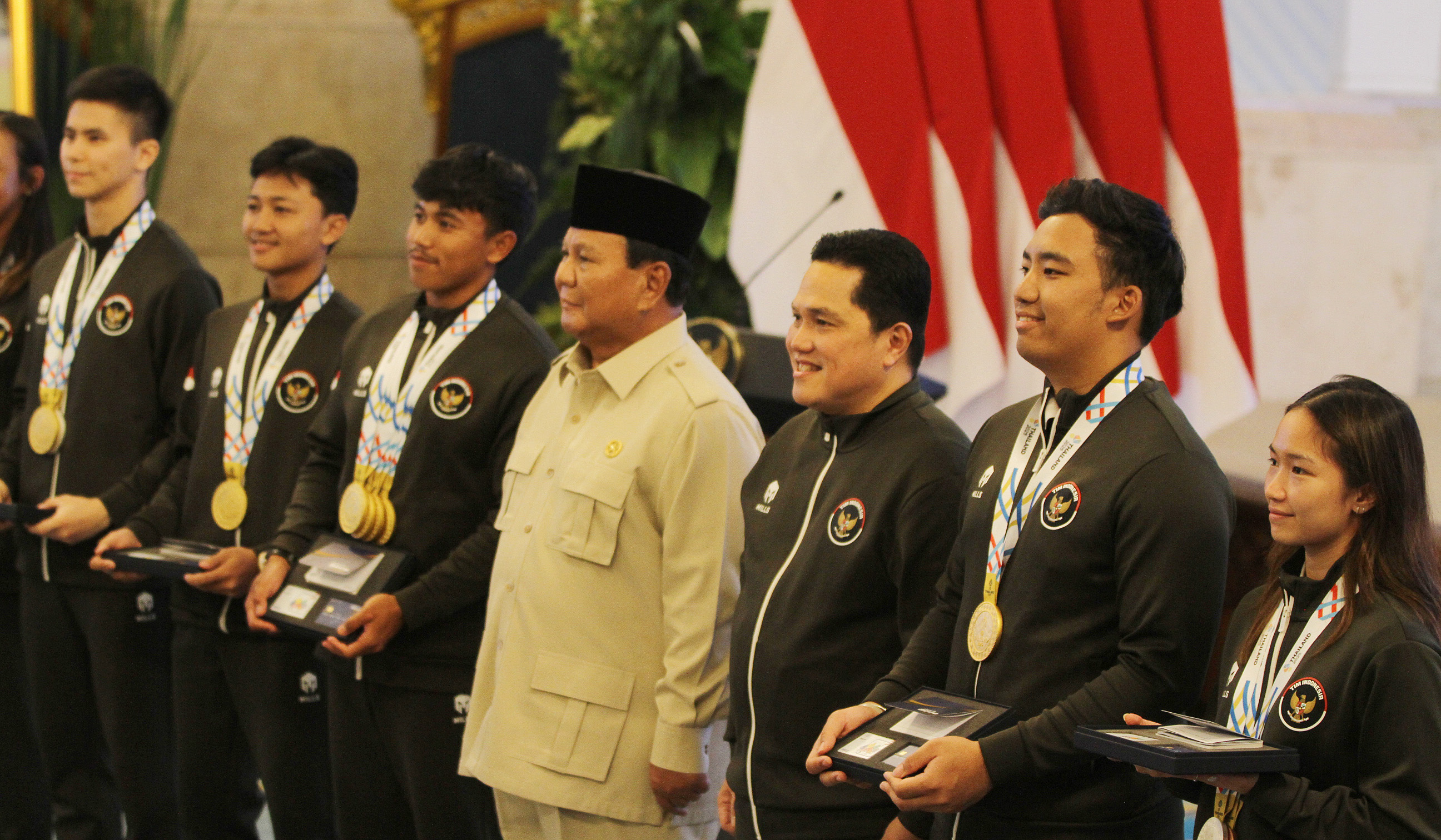 Presiden Prabowo Serahkan Bonus Atlet hingga Rp1 Miliar sebagai Apresiasi Prestasi