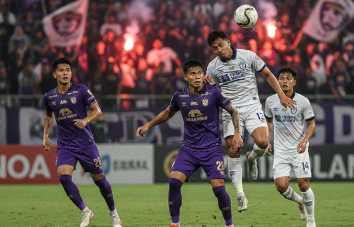 Persik Kediri bersiap menghadapi putaran kedua Liga 1. Manajemen Macan Putih dikabarkan membidik sejumlah pemain anyar di bursa transfer.