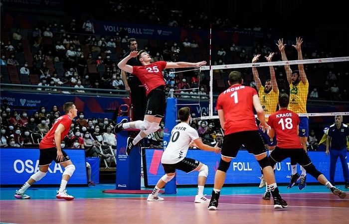 Proliga 2026 resmi dibuka di Pontianak. Gubernur Kalbar ajak warga ramaikan laga dan dorong ekonomi lewat UMKM lokal.