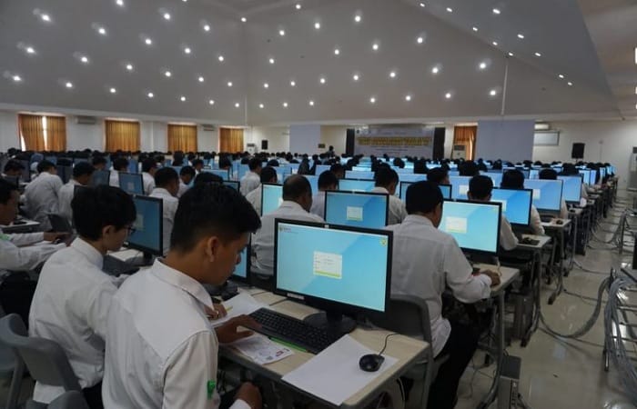 CPNS 2026 jadi incaran pelamar. Simak 10 instansi pusat sepi peminat dengan gaji tinggi yang bisa jadi strategi lolos seleksi.