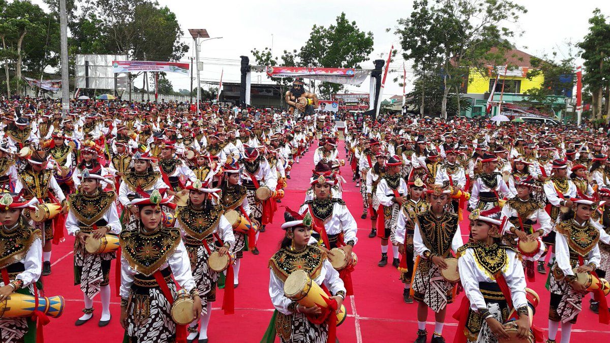 Penampilan Reog Kendang Tulungagung sebagai warisan seni tradisi Jawa Timur.