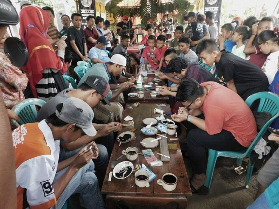 Warung kopi di Tulungagung, ikon Kota Seribu Warung Kopi.