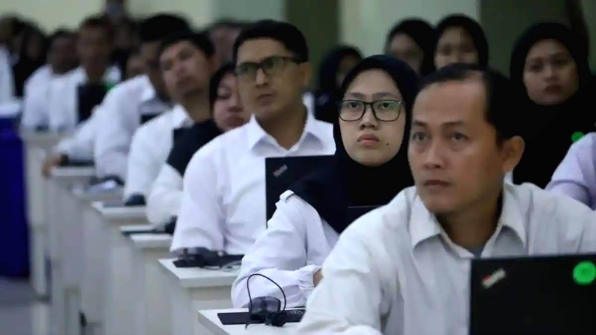 Peserta seleksi PPPK mempersiapkan diri menghadapi persaingan ketat di 2026.