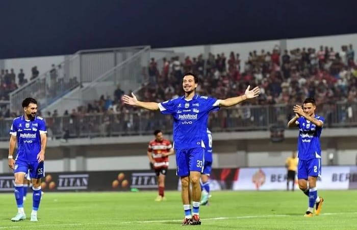 Rumor transfer Persib Bandung putaran kedua memanas, mulai dari Federico Barba, pengganti William Marcilio, hingga isu Joey Pelupessy.