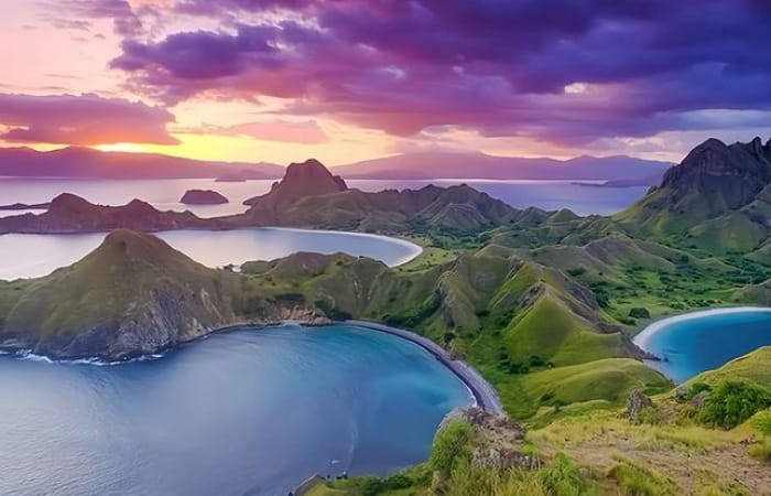 One day trip Labuan Bajo ajak wisatawan jelajahi Pulau Padar, Pink Beach, Pulau Komodo, Taka Makassar hingga berenang bersama manta ray.