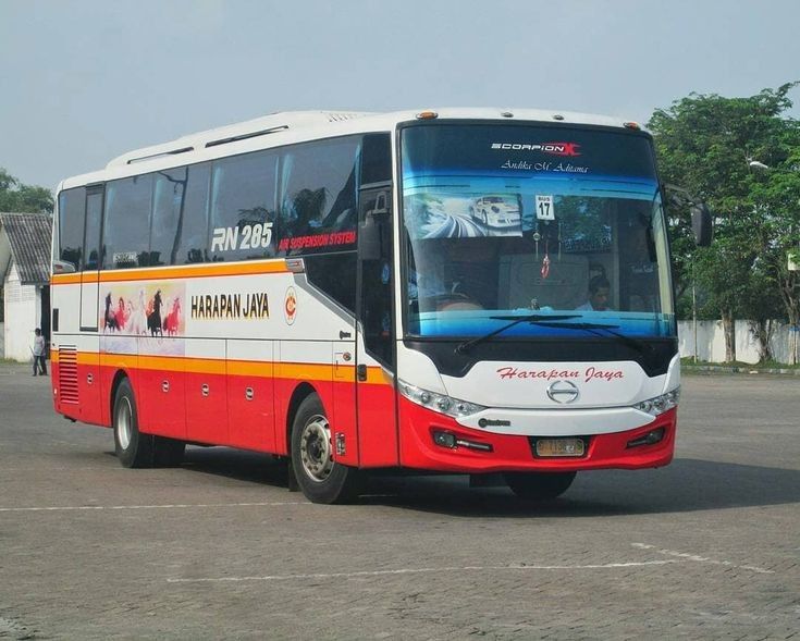 PO Harapan Jaya, legenda bus asal Tulungagung sejak 1977. Dari armada sederhana hingga jadi raja jalanan Jawa Timur.