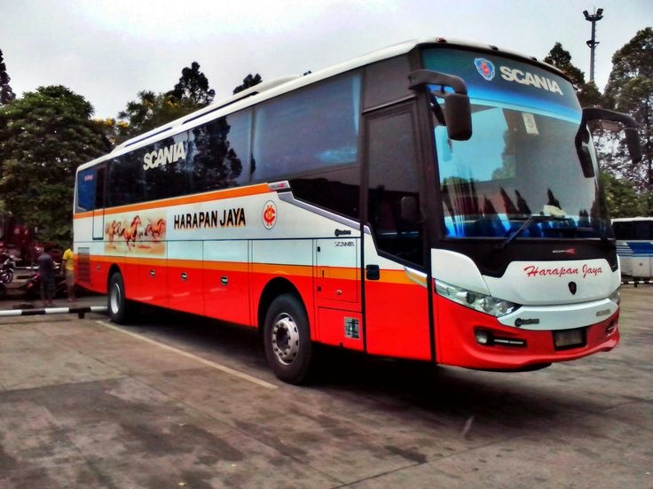 PO Harapan Jaya Tulungagung, bus legendaris sejak 1972, bongkar rahasia sopir tenang, filosofi kuda delapan, dan konsistensi layanan AKAP.