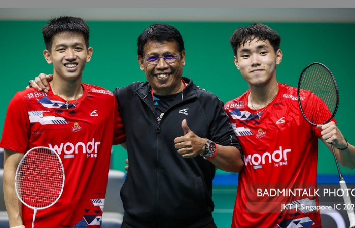 Raymond/Nikolaus bikin comeback dramatis di Indonesia Masters 2026. Mental baja ganda putra Indonesia bikin Istora bergemuruh.