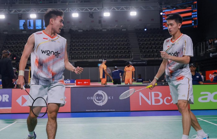 Raymond/Nikolaus ke final Indonesia Masters Super 500 usai kalahkan Fajar/Fikri dan Sabar/Reza, komentar fans China jadi sorotan.