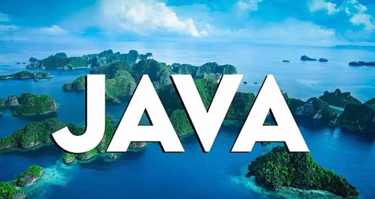 10 wisata terbaik di Pulau Jawa: Kawah Ijen, Surabaya, Borobudur, Merapi, Baluran, Bromo, Dieng, Karimunjawa, Timang Beach.