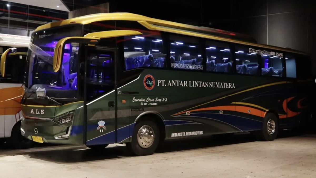 Bus AKAP trayek jarak jauh masih menjadi pilihan masyarakat untuk perjalanan lintas pulau di Indonesia.