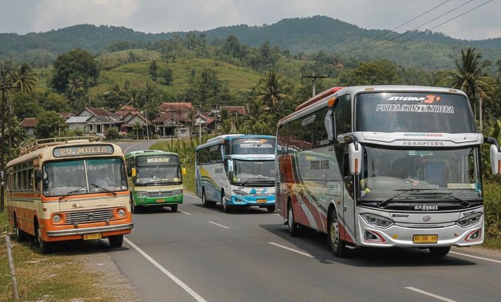Sejarah PO Rosalia Indah: berawal 1 Colt Diesel Solo&ndash;Blitar, kini jadi &ldquo;Sultan Palur&rdquo; dengan 21 double decker dan Rekor MURI!