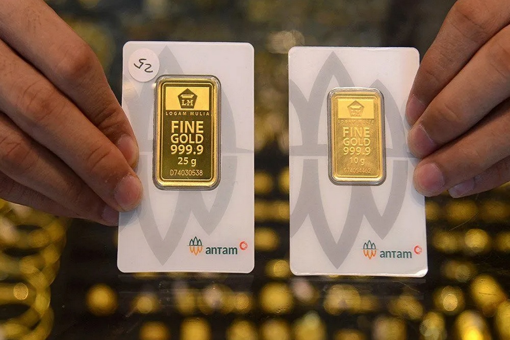Harga emas Antam, UBS, dan Galeri 24 melonjak tajam di pasar logam mulia Indonesia, mencerminkan prospek investasi emas kuat pada akhir Januari 2026.