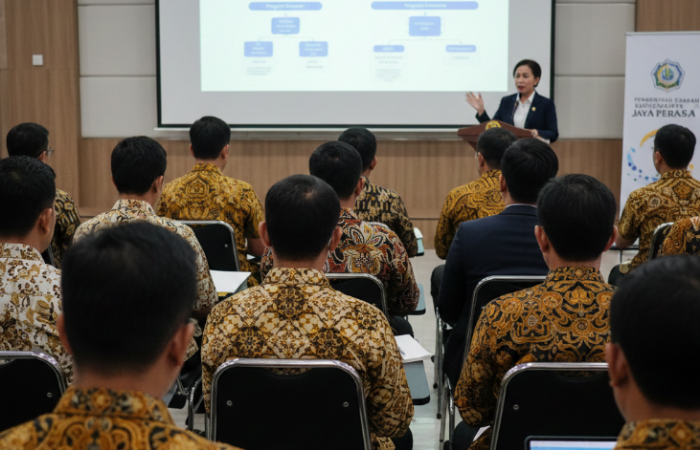 Pegawai P3K paruh waktu menerima penjelasan terkait perubahan mekanisme pembayaran gaji. Berdasarkan edaran terbaru, gaji P3K paruh waktu kini dibayarkan setelah memenuhi absensi dan penilaian SKP