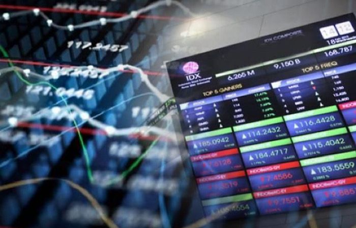 IHSG dibuka melemah 0,60 persen di awal perdagangan Senin. Pemerintah dan OJK optimistis pasar saham segera pulih.