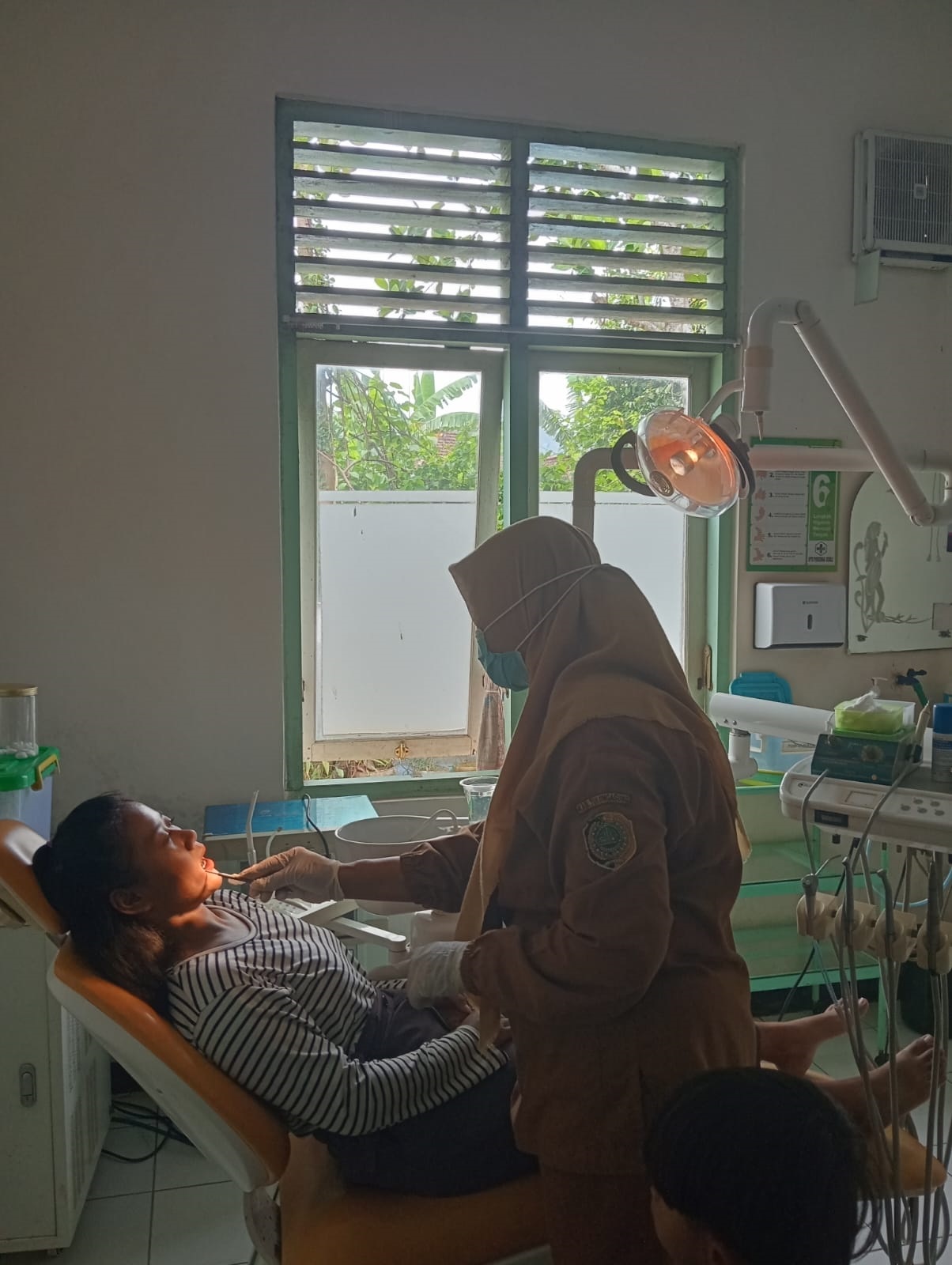Pelayanan salah satu faskes di KecamatanBesuki yang sempat terdampak banjir sudah kembali beroperasi normal pada Senin (3/2).