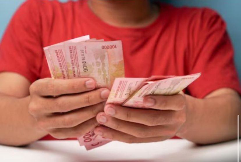7 bantuan sosial cair mulai hari ini hingga 15 Februari 2026. PKH dan BPNT tahap 1 resmi disalurkan bertahap ke KPM desil 1&ndash;4.