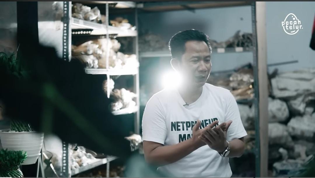 Kisah sukses bisnis marmer online Bintang Antik Sejahtera bangkit dari kerugian ratusan juta hingga berkembang pesat tanpa riba.