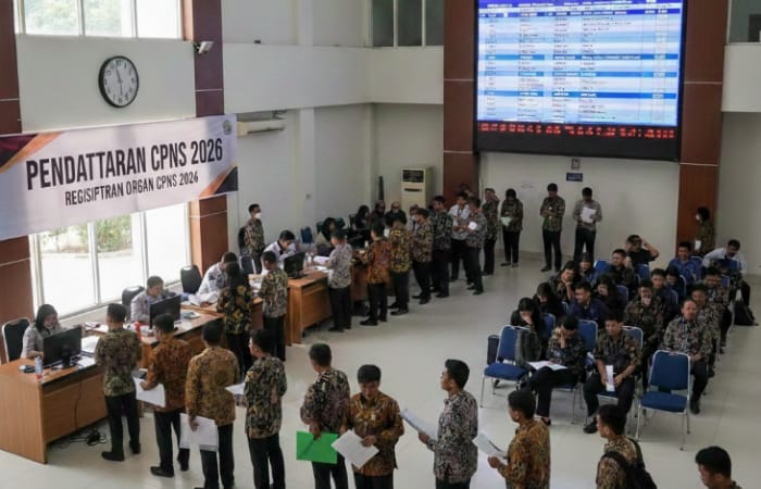 Pendaftaran CPNS 2026 diproyeksikan segera dibuka. Simak bocoran jadwal, formasi prioritas, syarat, dan estimasi gaji ASN.