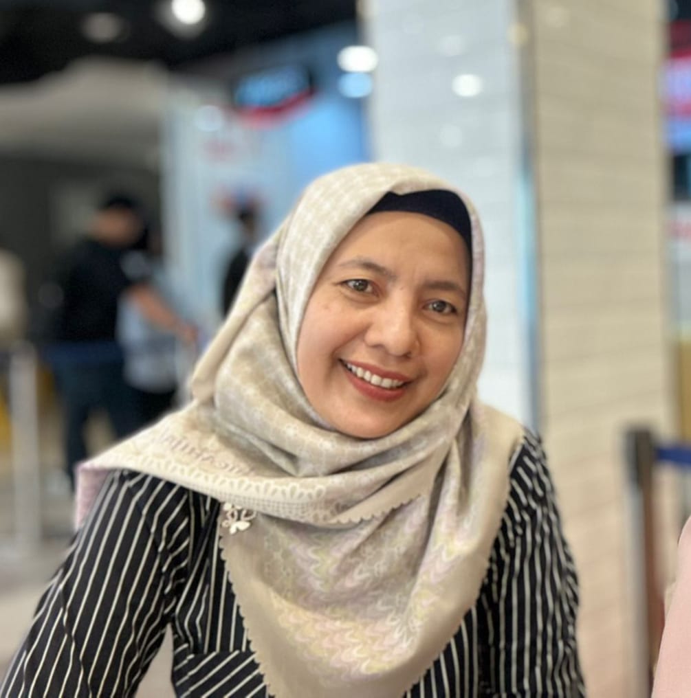 (Dr. Binti Nur Asiyah M.Si, Kaprodi S2 Ekonomi Syariah UIN Sayyid Ali Rahmatullah Tulungagung)