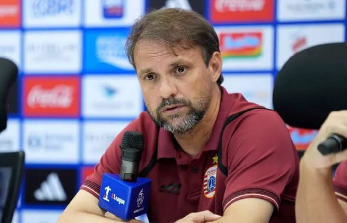Masa depan Mauricio Souza di Persija Jakarta belum jelas, fokus bawa Macan Kemayoran kejar gelar Super League 2025-2026.