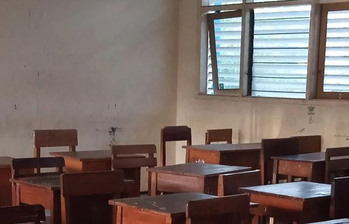 Gaji guru honorer Rp300 ribu jadi sorotan. DPR dorong Badan Guru Nasional setelah ketimpangan dengan gaji sopir MBG ramai dibahas.
