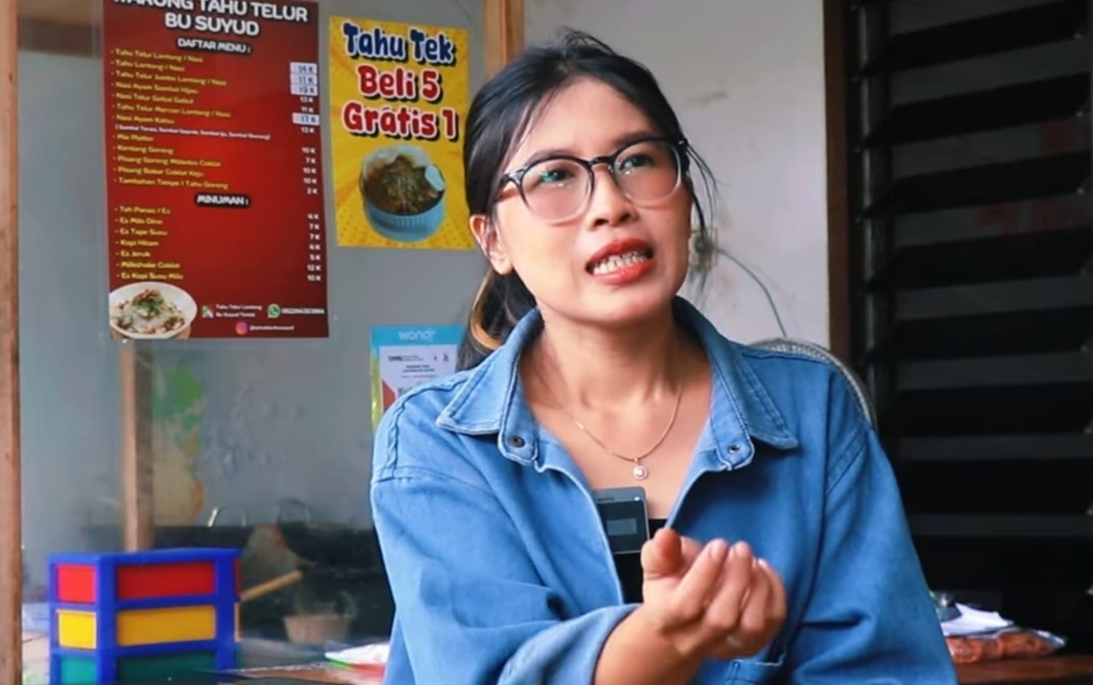 Oky Ocktaviani menceritakan perjuangannya menjaga eksistensi bisnis kuliner warisan keluarga.