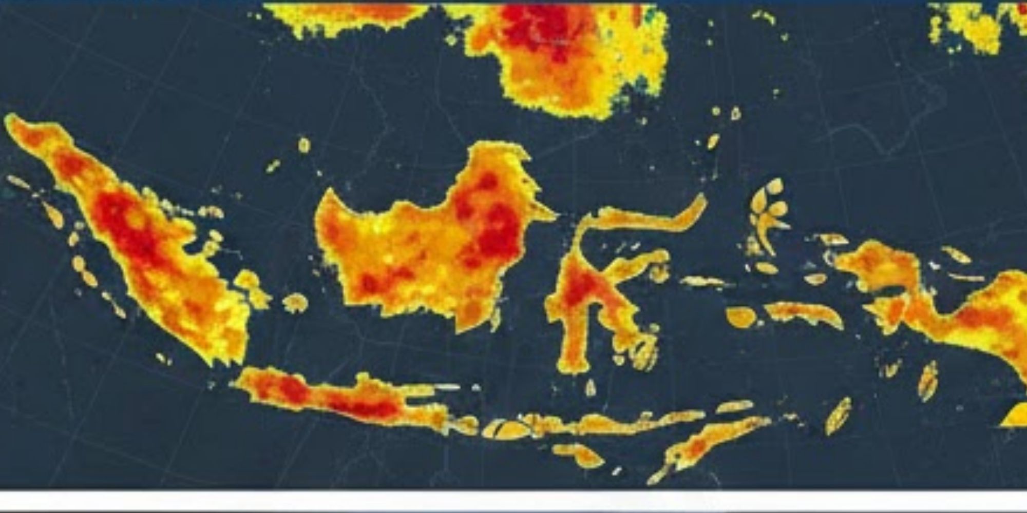 Cuaca ekstrem picu tanah bergerak di Tegal dan banjir Sumatera. Pakar ungkap hujan deras masih berlangsung hingga April.