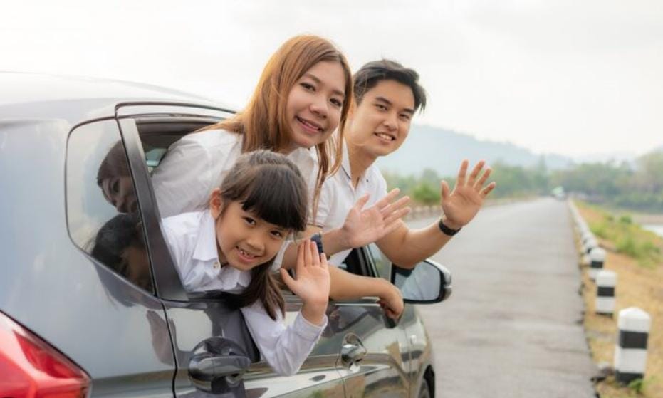 Simak 7 rekomendasi mobil keluarga untuk mudik Lebaran yang nyaman, irit BBM, dan muat banyak penumpang untuk perjalanan aman.