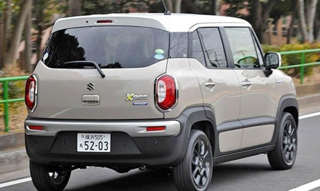 Suzuki Crossby disebut sebagai suksesor Suzuki Ignis. Compact SUV JDM ini menawarkan desain unik, fitur lengkap, dan mesin mild hybrid.