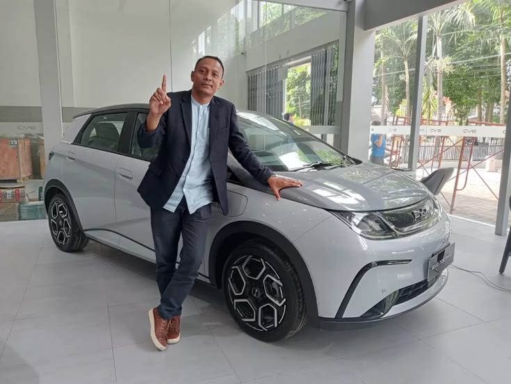 Wajib rakit lokal mobil listrik 2026 mulai berlaku. Ini daftar model EV impor yang terdampak dan potensi kenaikan harga di Indonesia. Pinterest