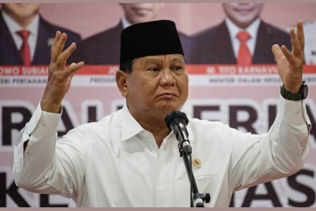 Presiden Prabowo Subianto ungkap dana desa banyak tak sampai ke rakyat dan janji perketat pengawasan serta bangun koperasi desa.