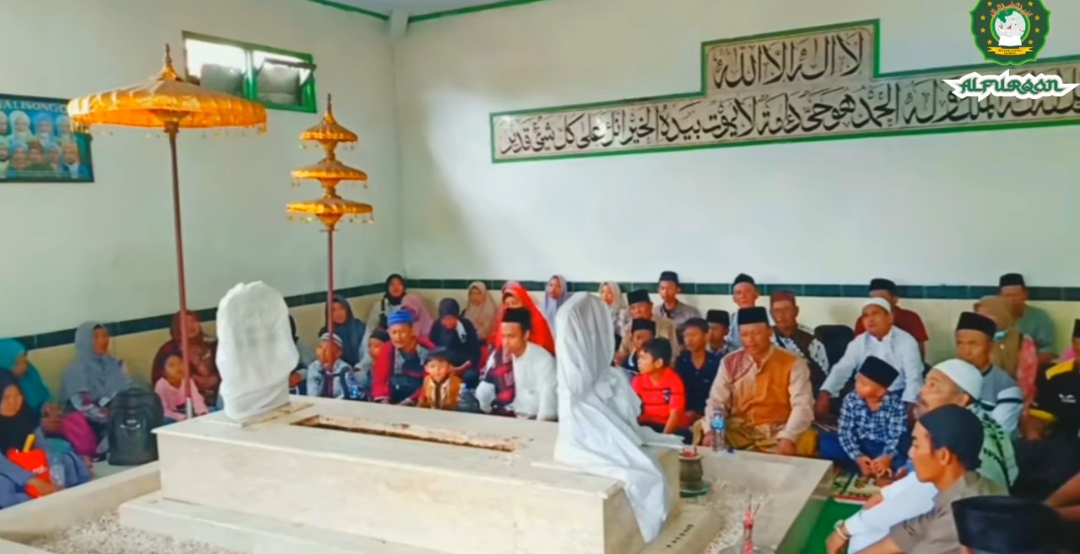 Daftar makam waliyullah di Tulungagung lengkap dengan nama dan lokasi, jadi panduan wisata religi dan ziarah.