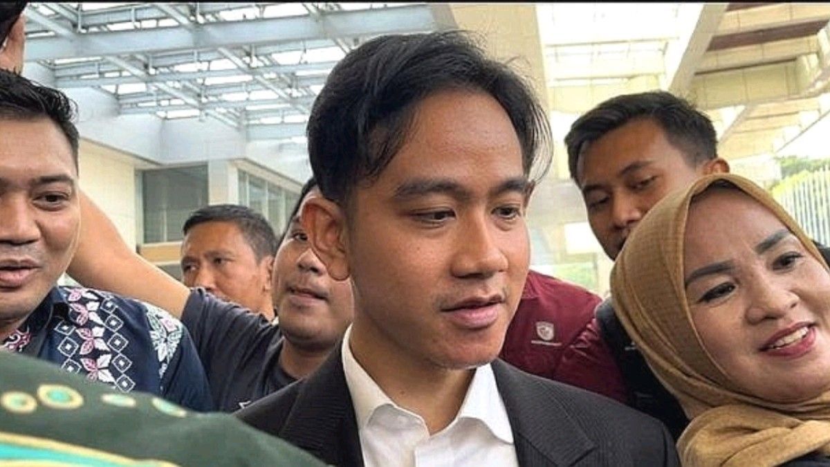Pidato Gibran soal RUU Perampasan Aset memicu pro kontra. Publik mendesak DPR segera sahkan aturan untuk berantas korupsi.