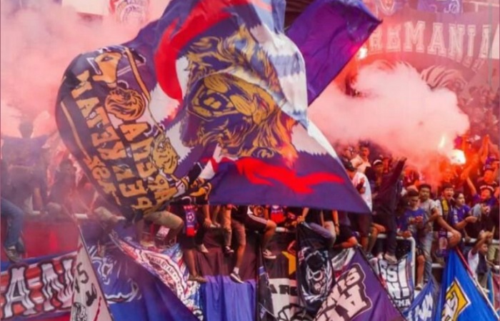 Rumor bursa transfer Alaidin Ajar Raye ke Arema FC menguat. Persija Jakarta terancam kehilangan gelandang andalannya musim depan.