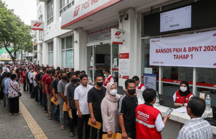 Bansos PKH dan BPNT 2026 mulai cair Februari. Masyarakat diimbau cek status penerima menggunakan NIK melalui laman resmi Kemensos agar tak terlewat jadwal pencairan.