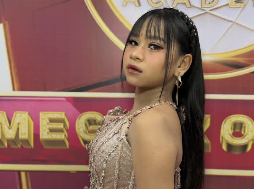 Kisah inspiratif April DA7: Dari pengamen jalanan Cirebon hingga juara 3 DA7. Simak perjuangannya hadapi hujatan netizen usai duet dengan Rhoma Irama!
