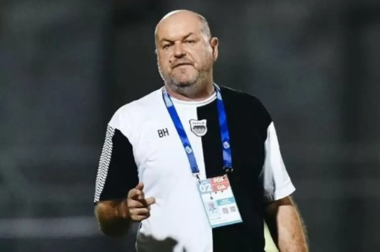 Persib Bandung terancam sanksi AFC usai pitch invasion GBLA. (Sumber: Jawa Pos)