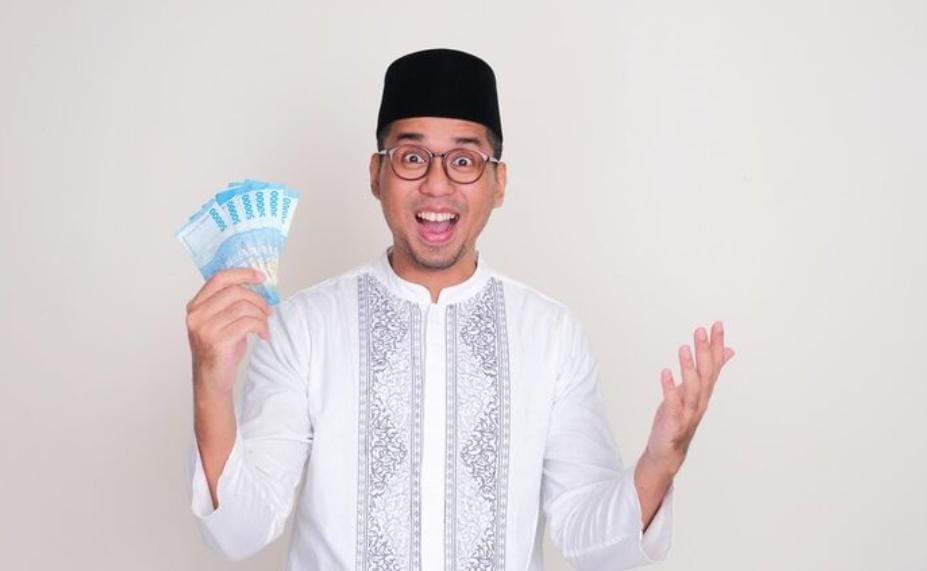 THR ASN 2026 cair awal Ramadan dengan anggaran Rp55 triliun. TASPEN tegaskan belum ada kenaikan pensiun dan rapelan resmi.