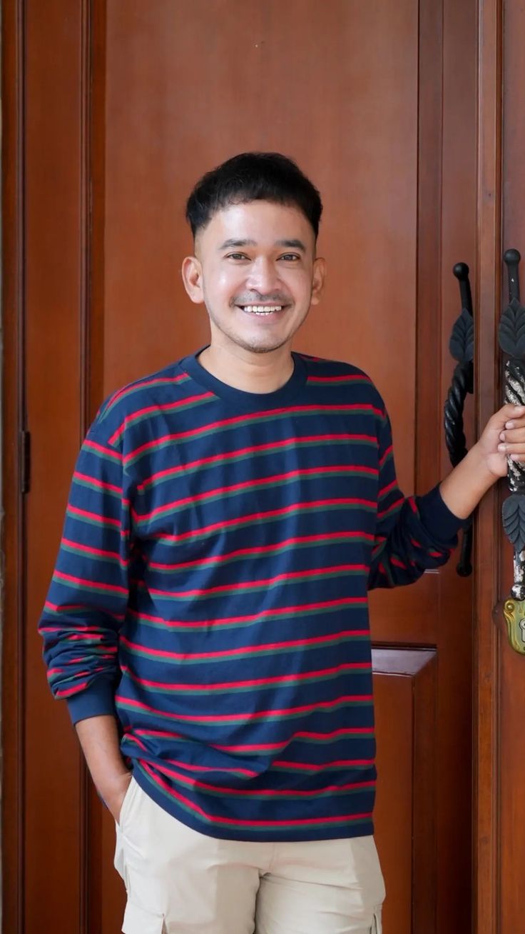 Ruben Onsu cerita detik-detik mualaf dibimbing Habib Utsman hingga pengalaman jatuh di kamar mandi dan perjalanan hijrahnya.(Pinterest)
