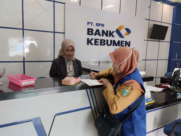 Tabel angsuran KUR BRI 2026 bisa dihitung lewat Excel. Pinjaman hingga Rp500 juta dengan tenor sampai 5 tahun, simak simulasi cicilannya.(Pinterest)