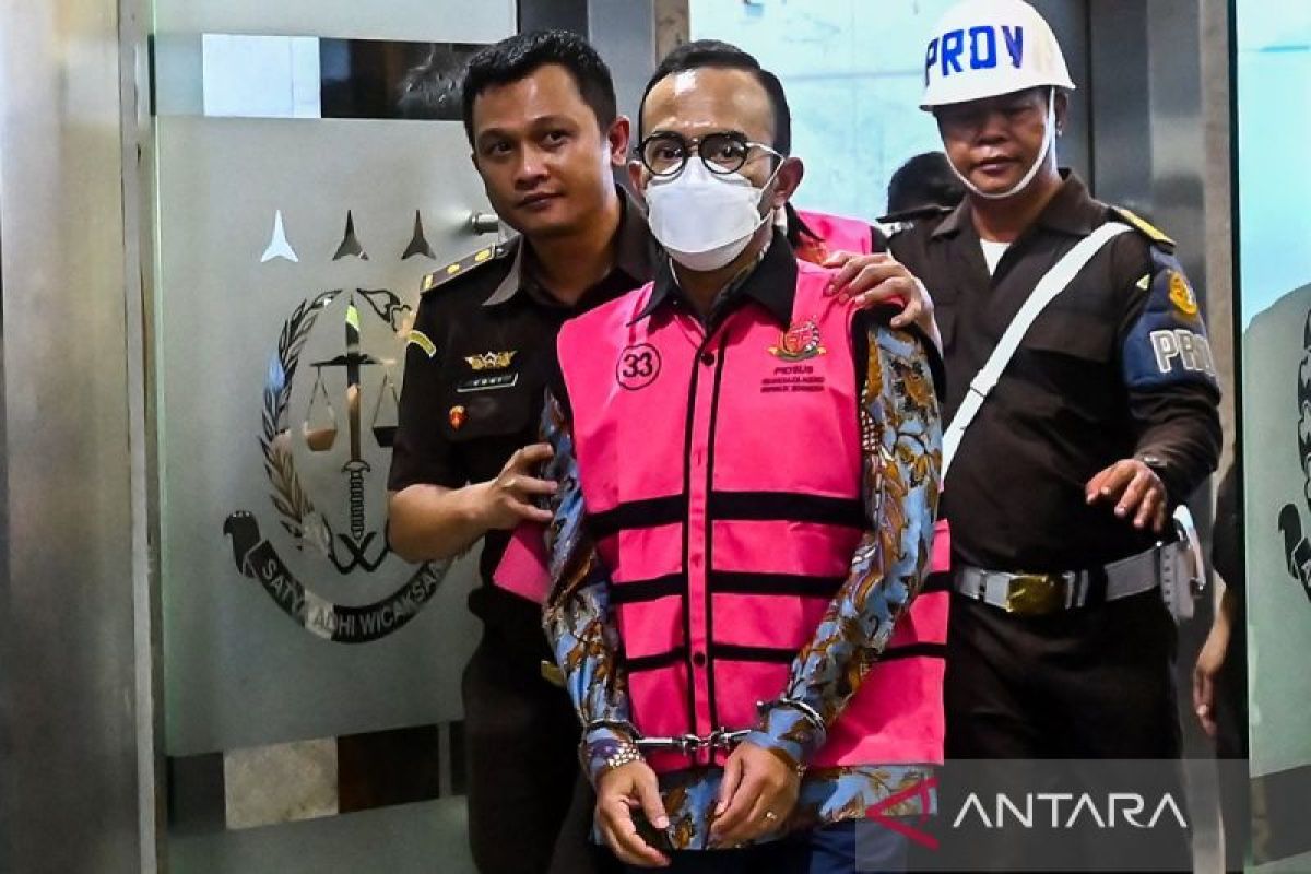 Vonis 9 tahun korupsi minyak mentah dijatuhkan kepada Riva. (Sumber: Antara News)