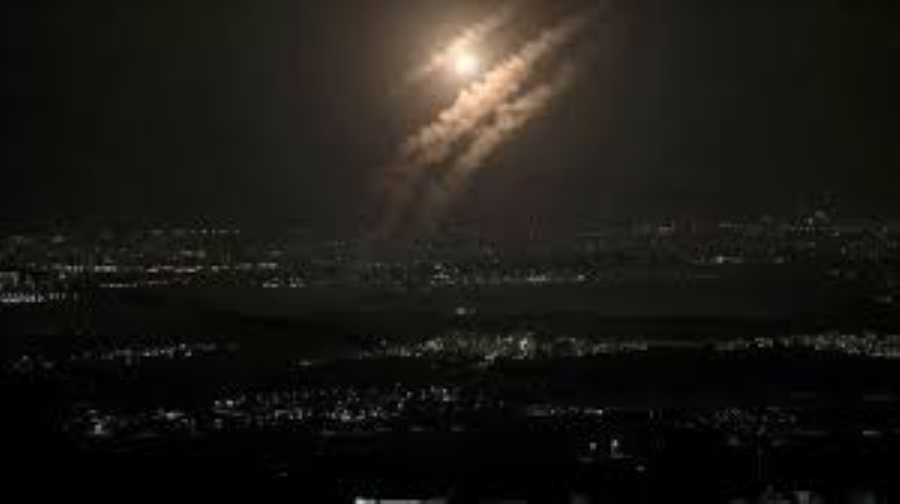 Wilayah udara Irak ditutup usai serangan Israel ke Iran. (Sumber: Jawa Pos)