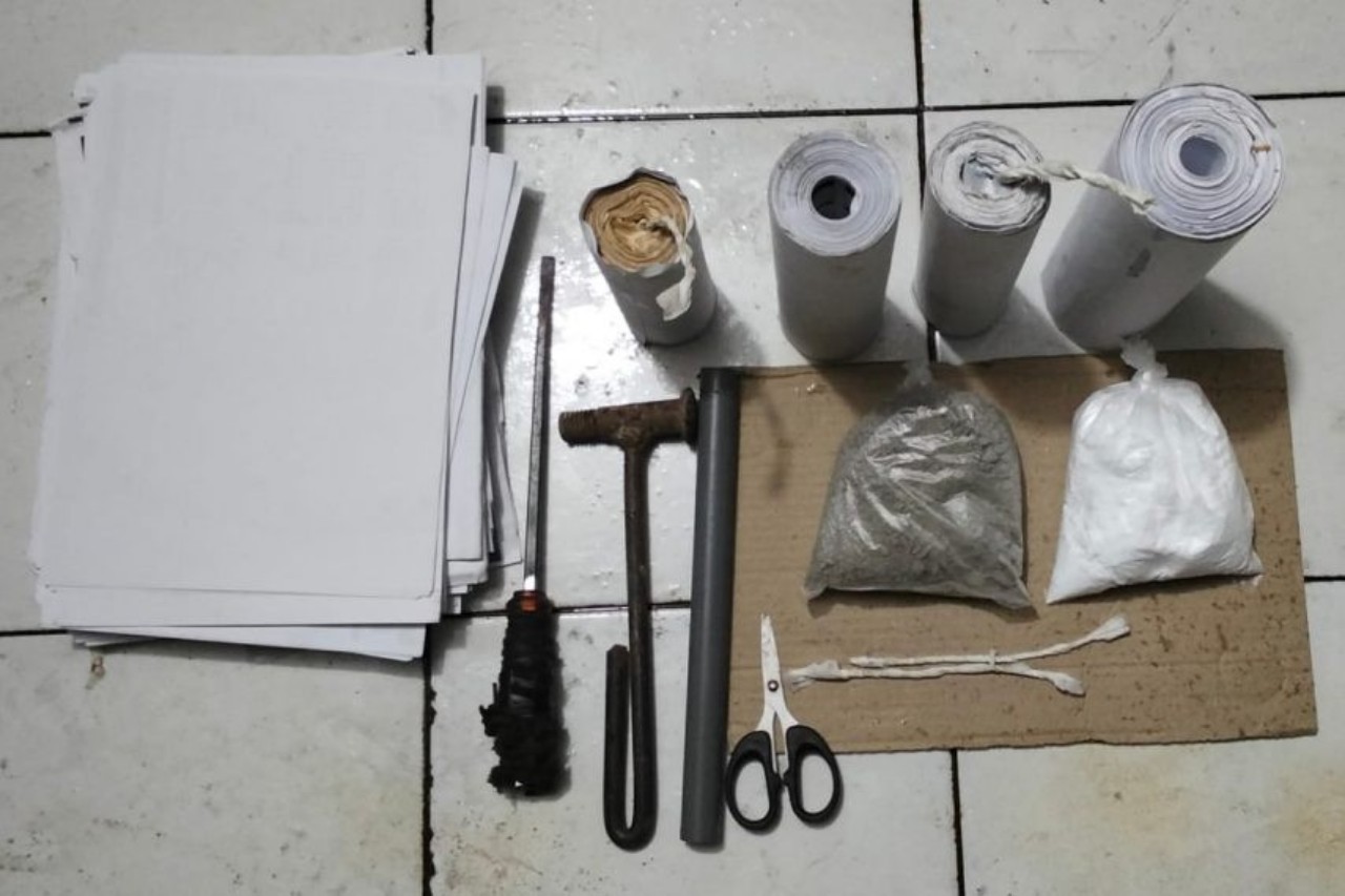 Barang bukti petasan yang diamankan personel Polsek Boyolangu. (HUMAS POLRES TULUNGAGUNG)