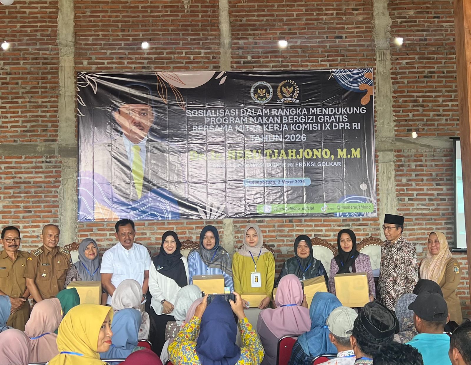 Heru Tjahjono melakukan kegiatan sosialisasi di Kantor Desa Besuki, Kecamatan Besuki, Tulungagung, Selasa (3/2/2026).