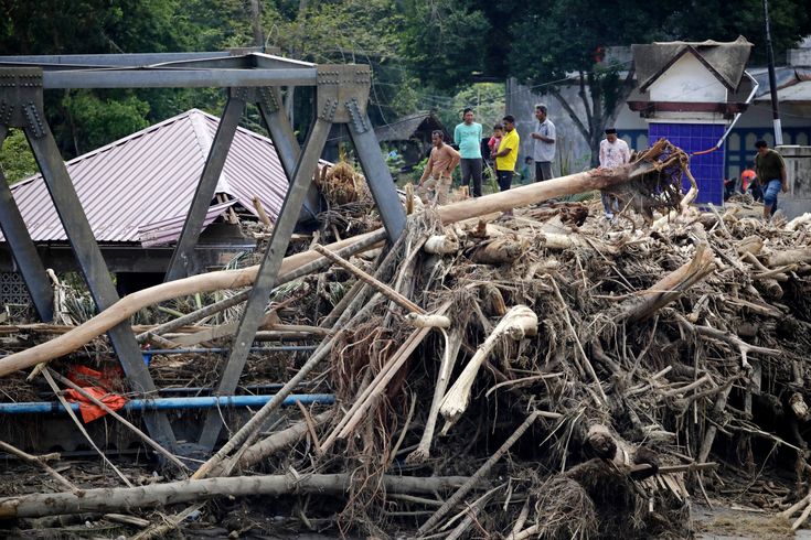 Ramalan gempa megathrust 2026 viral di media sosial. BMKG jelaskan potensi gempa besar dan tsunami di Indonesia namun belum bisa diprediksi.(Pinterest)